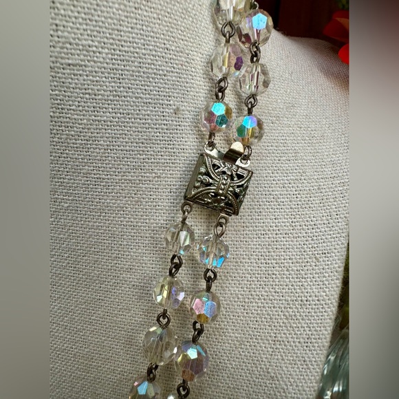 1950s Fairytale Facets Crystal Aurora Borealis Necklace and Earrings Jewelry Set - Picture 4 of 6